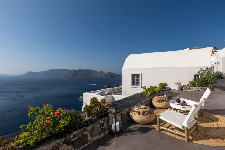 santorini-nostos-apartments-gorgeous-views-blue (5)